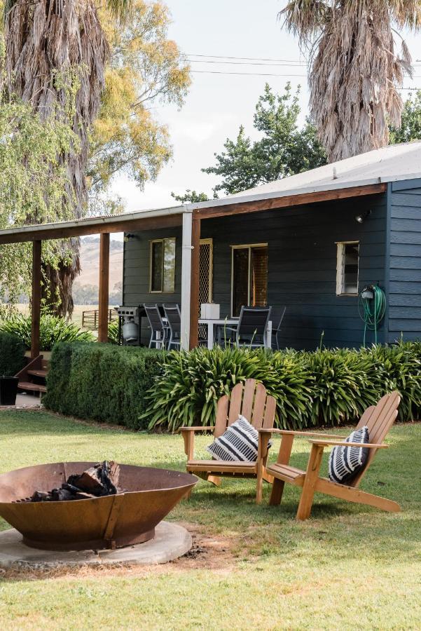 Walnut Tree Cottages Whorouly Экстерьер фото